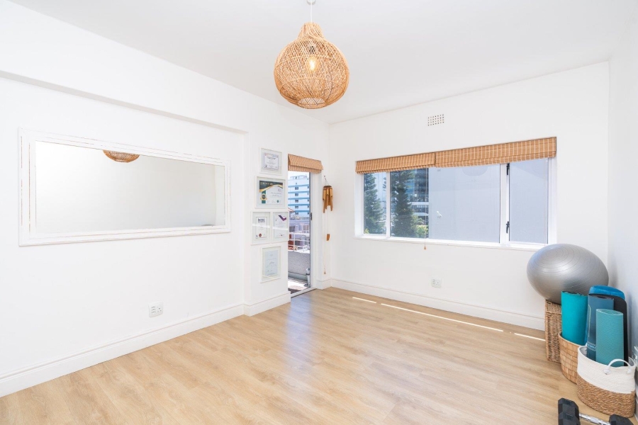 To Let 2 Bedroom Property for Rent in Sea Point Western Cape